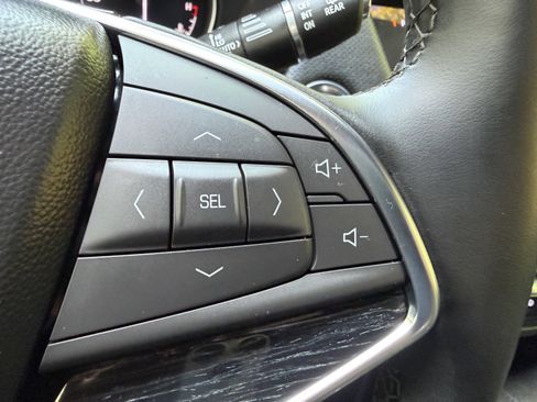 Used 2025 Cadillac XT5 Premium Luxury AWD/4WD image 26
