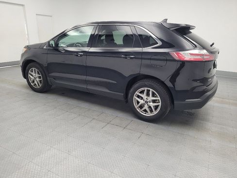 Used 2023 Ford Edge SEL image 3