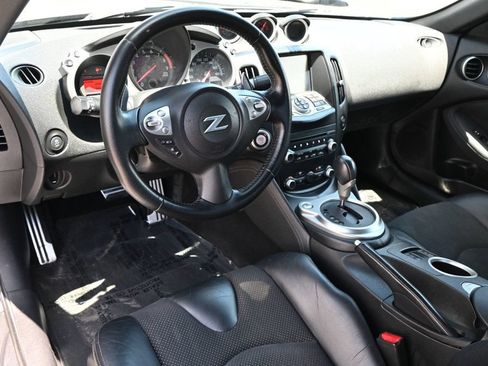 Used 2014 Nissan 370Z Touring w/ Sport Package RWD image 11