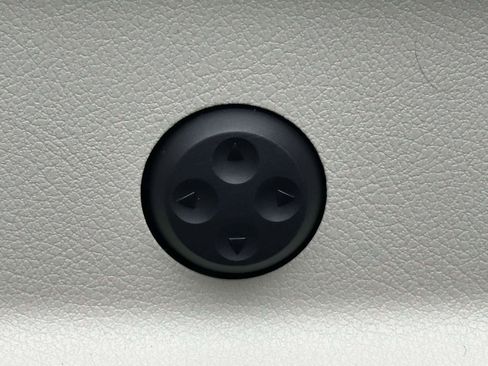 Certified 2025 Mercedes-Benz GLB 250 4MATIC image 15