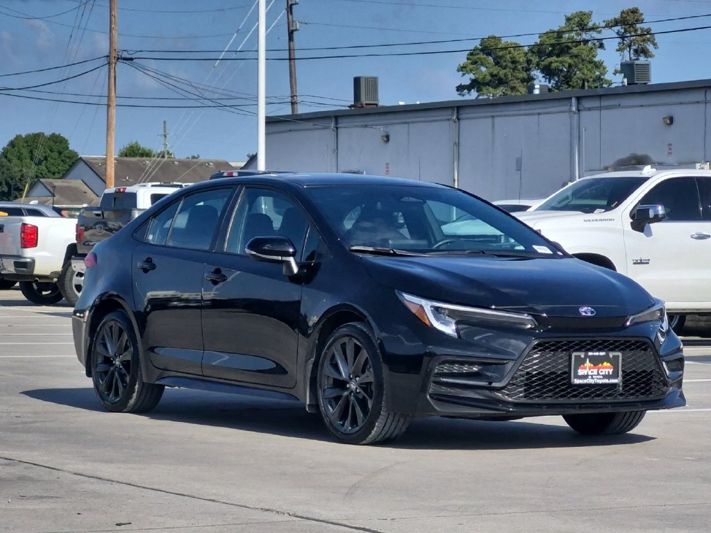 Certified 2026 Toyota Corolla SE FWD image 8