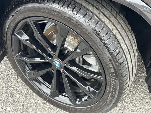 Used 2024 BMW X3 sDrive30i w/ Premium Package image 12