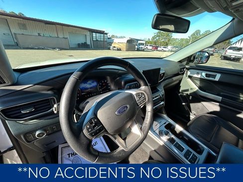 Used 2020 Ford Explorer Limited w/ Class III Trailer Tow Package image 2