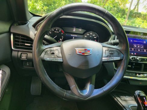 Used 2020 Cadillac CT5 Luxury image 30