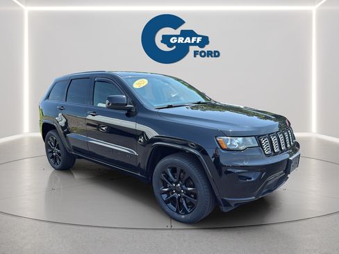 Used 2021 Jeep Grand Cherokee Laredo X AWD/4WD image 5