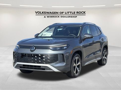 New 2026 Volkswagen Tiguan SE FWD image 1