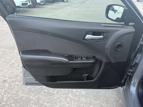 Used 2023 Dodge Charger R/T w/ Blacktop Package image 19