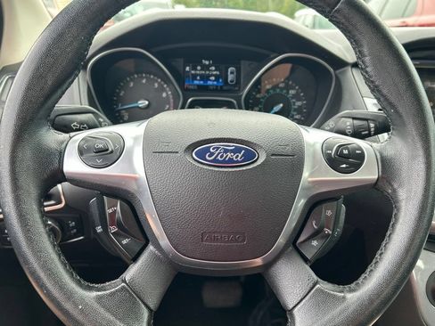 Used 2013 Ford Focus Titanium w/ Titanium Handling Pkg FWD image 20