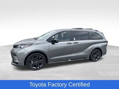 Certified 2026 Toyota Sienna XSE FWD image 1
