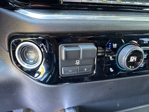 Certified 2026 Chevrolet Silverado 1500 High Country w/ High Country Premium Package AWD/4WD image 28