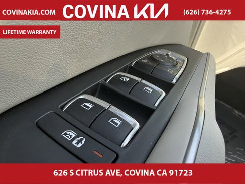 Certified 2024 Kia Sorento S w/ Panoramic Sunroof Package image 13