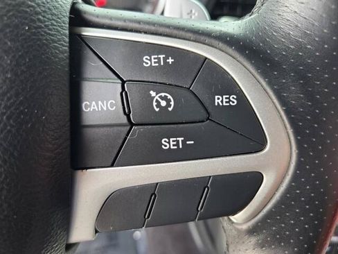 Used 2016 Dodge Challenger R/T Scat Pack RWD image 12