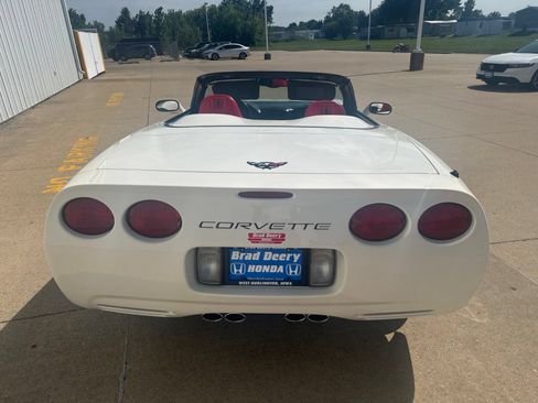 Used 2002 Chevrolet Corvette Convertible w/ Preferred Equipment Group2 RWD image 30