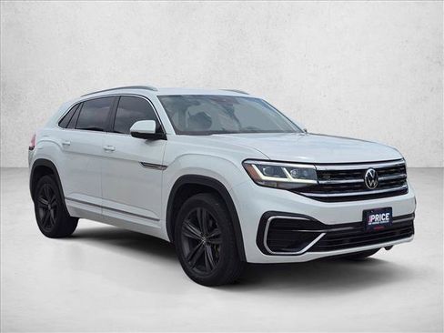 Used 2022 Volkswagen Atlas Cross Sport SEL R-Line w/ Cross Sport MDO Package AWD/4WD image 3