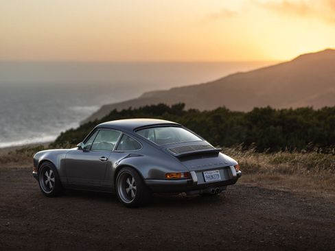Used 1989 Porsche 911 Carrera 4 image 2
