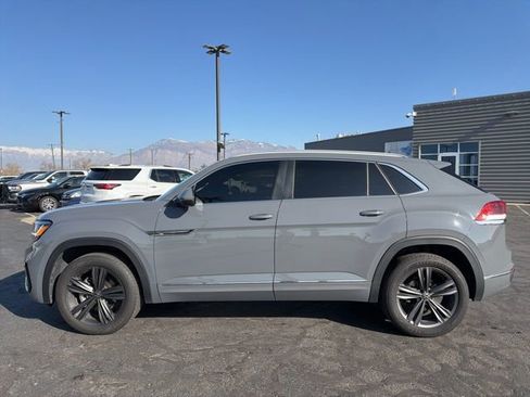 Used 2022 Volkswagen Atlas Cross Sport SEL R-Line image 26
