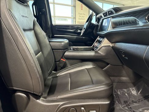 Used 2023 GMC Yukon Denali AWD/4WD image 27