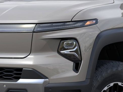 New 2026 Chevrolet Silverado EV Trail Boss w/ Premium Package AWD/4WD image 11