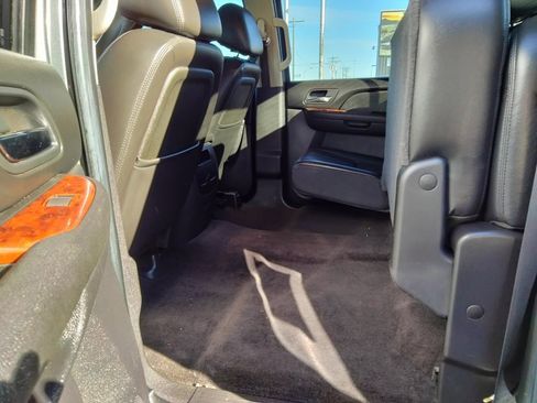 Used 2011 GMC Sierra 3500 SLT image 18