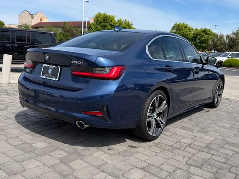 Used 2021 BMW 330i Sedan w/ Premium Package image 9