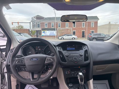 Used 2016 Ford Focus SE image 15