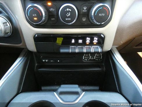Used 2019 RAM 1500 Laramie AWD/4WD image 32