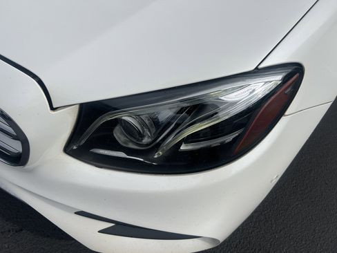 Used 2018 Mercedes-Benz E 400 4MATIC Sedan image 6