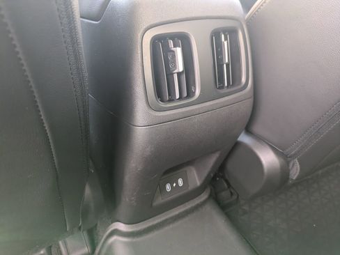 Used 2025 Hyundai Santa Cruz SEL image 18