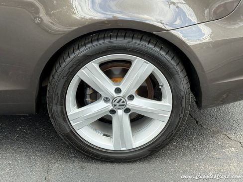 Used 2012 Volkswagen Eos Lux image 46