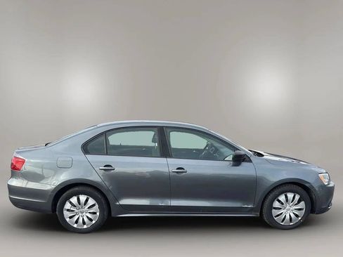 Used 2011 Volkswagen Jetta S image 8