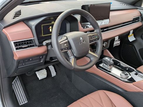 New 2026 Mitsubishi Outlander SEL image 10