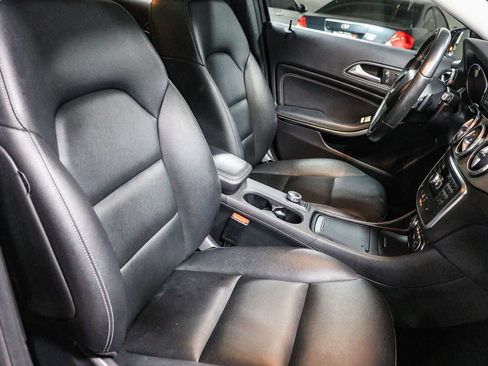 Used 2015 Mercedes-Benz GLA 250 image 17