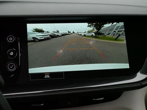 Used 2023 Buick Envision Essence AWD/4WD image 29