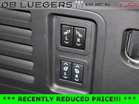 Certified 2024 Chevrolet Traverse RS image 21