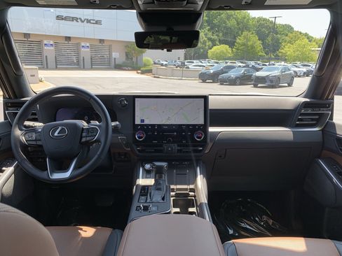 Used 2025 Lexus GX 550 AWD/4WD image 30