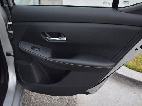 Used 2021 Nissan Sentra S image 33