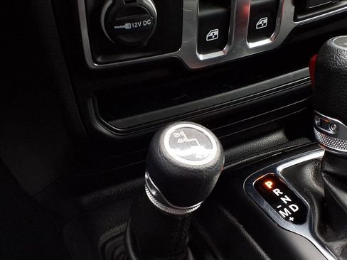 Used 2022 Jeep Wrangler Willys image 7