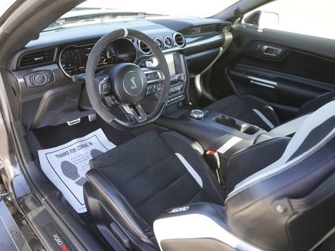 Used 2022 Ford Mustang Shelby GT500 w/ Technology Package image 8