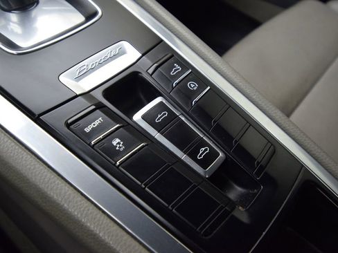 Used 2014 Porsche Boxster image 30