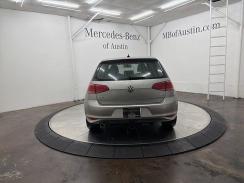 Used 2015 Volkswagen Golf TDI S FWD image 5