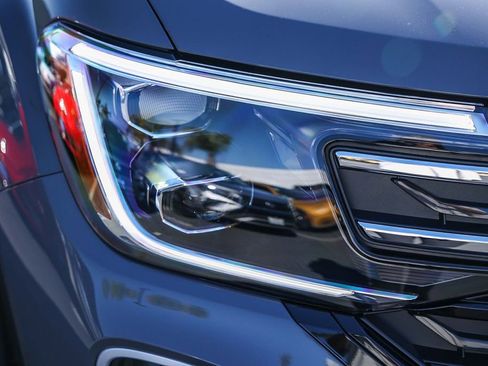 New 2026 Volkswagen Atlas Peak Edition image 17