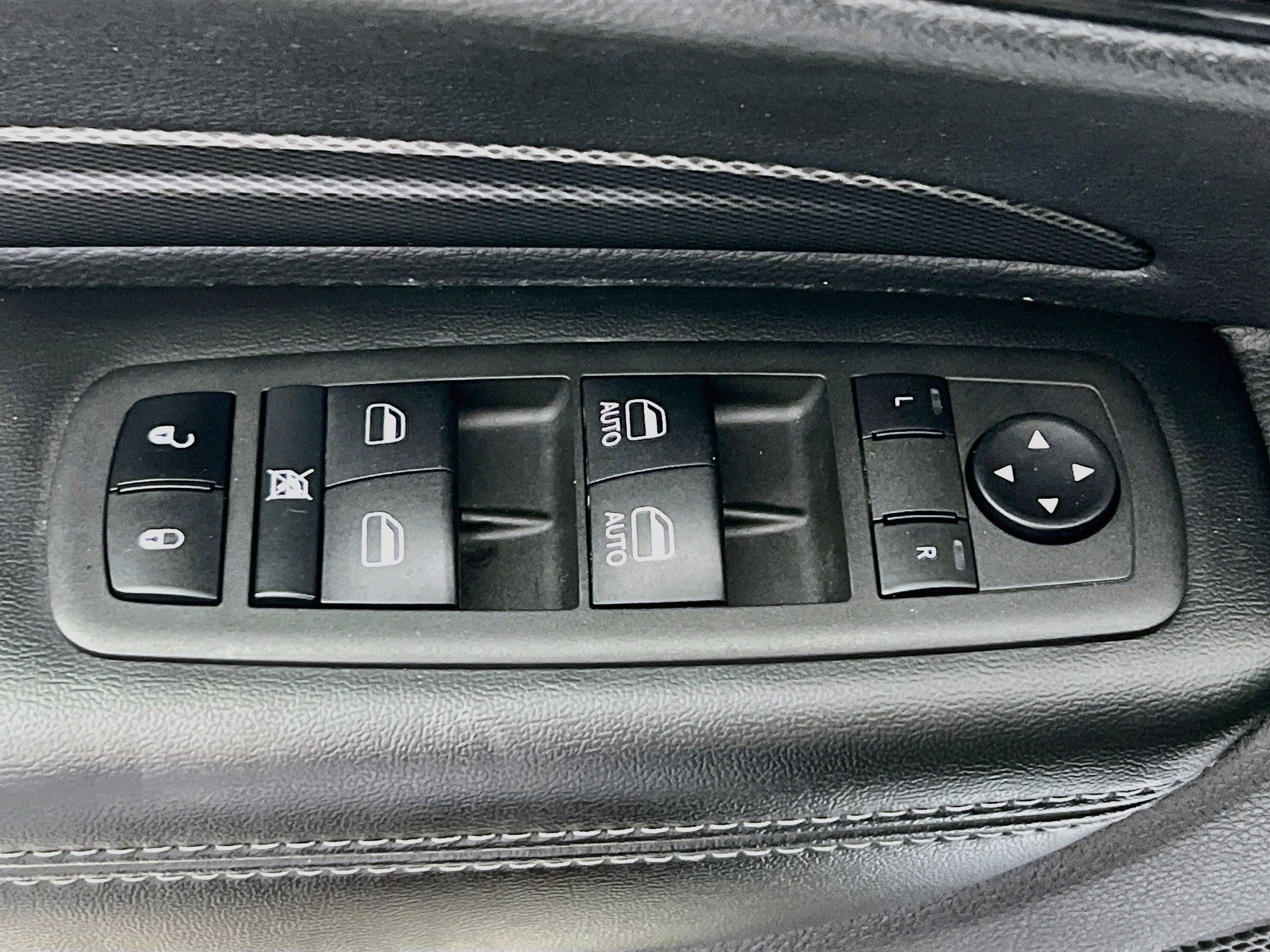 Used 2022 Dodge Durango GT RWD image 16