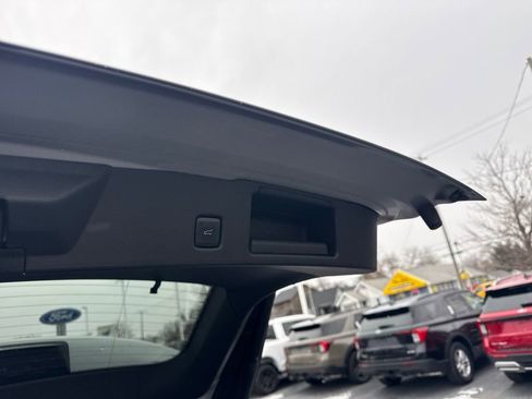 Used 2022 Ford Escape SE w/ Convenience Package image 13