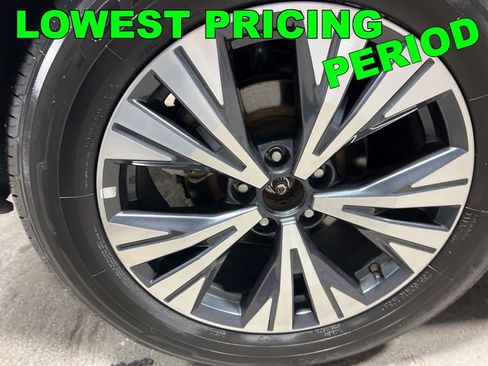 Used 2022 Nissan Rogue SV image 38