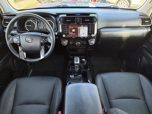 Used 2020 Toyota 4Runner TRD Off-Road Premium AWD/4WD image 12