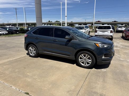 Used 2019 Ford Edge SEL w/ Equipment Group 201A AWD/4WD image 11