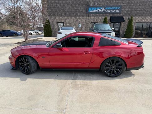 Used 2010 Ford Mustang GT image 8