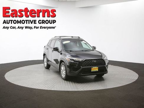 Used 2022 Toyota Corolla Cross LE image 47