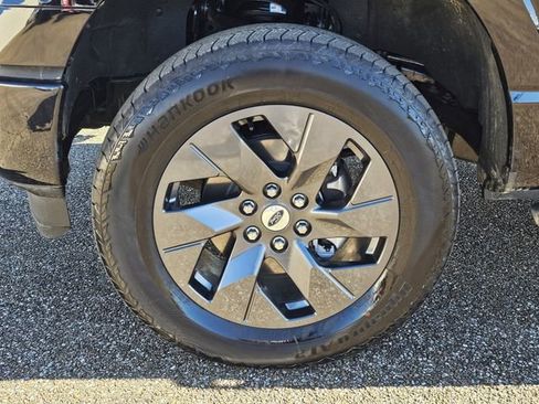 Used 2025 Ford F150 STX w/ Equipment Group 200A image 31