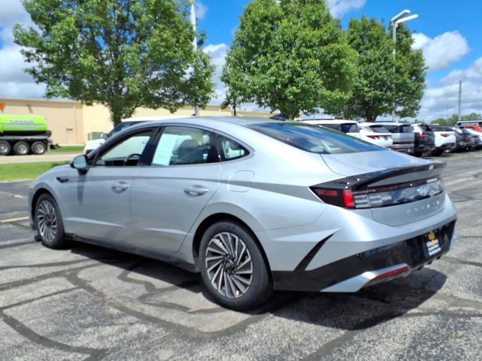 New 2025 Hyundai Sonata SEL FWD image 7